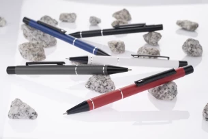 Kuličkové pero SATO - námořnická modř